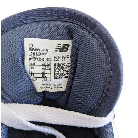 Athletic_Shoes
